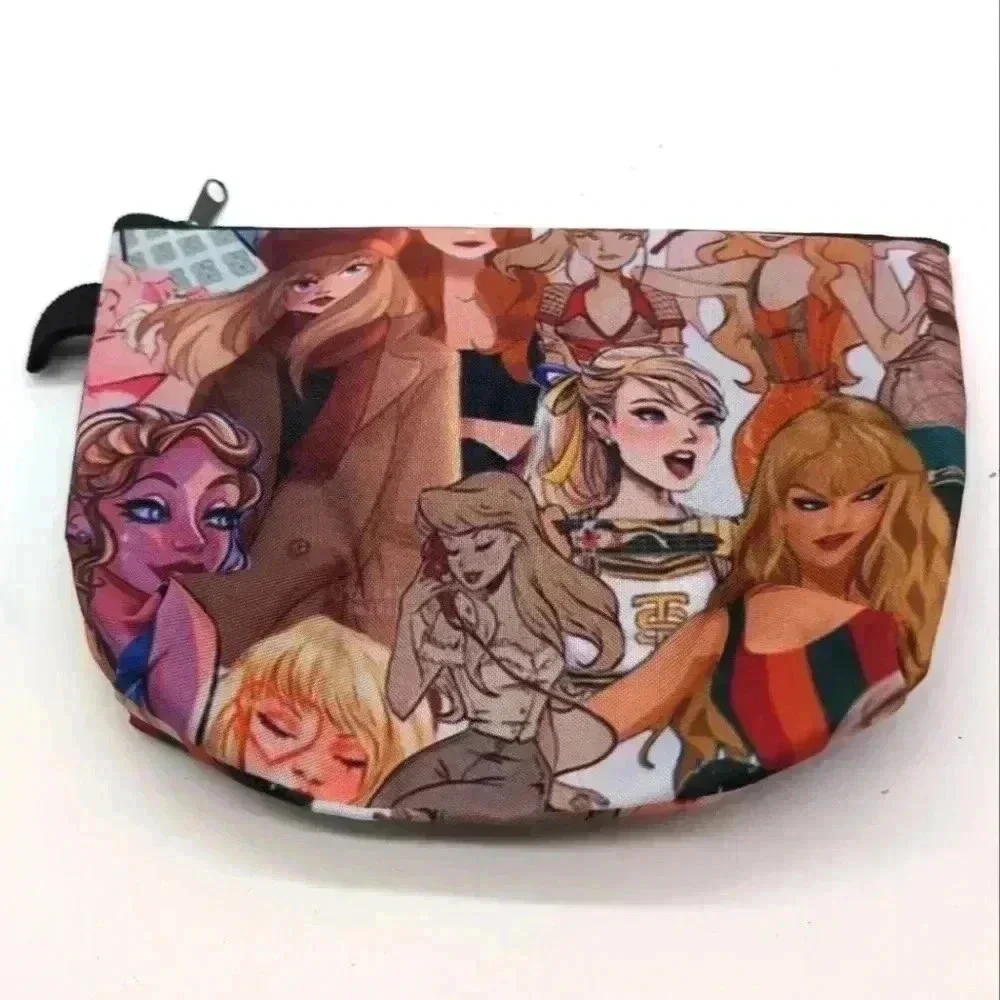 Ladies Taylor Swift makeup Travel/ toothbrush Bag NWOT